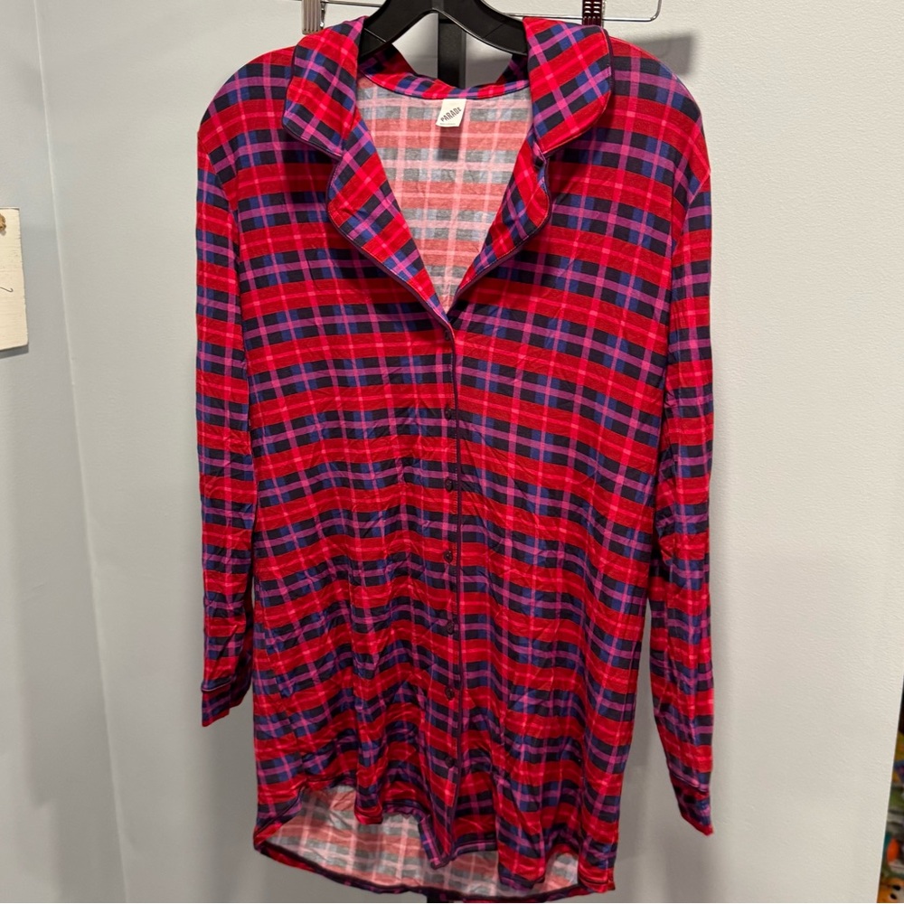 Parade Red Plaid Two Piece Pajama Set, size Small